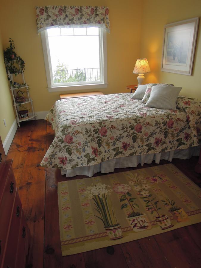 Button Bay Bed And Breakfast Vergennes Exteriör bild